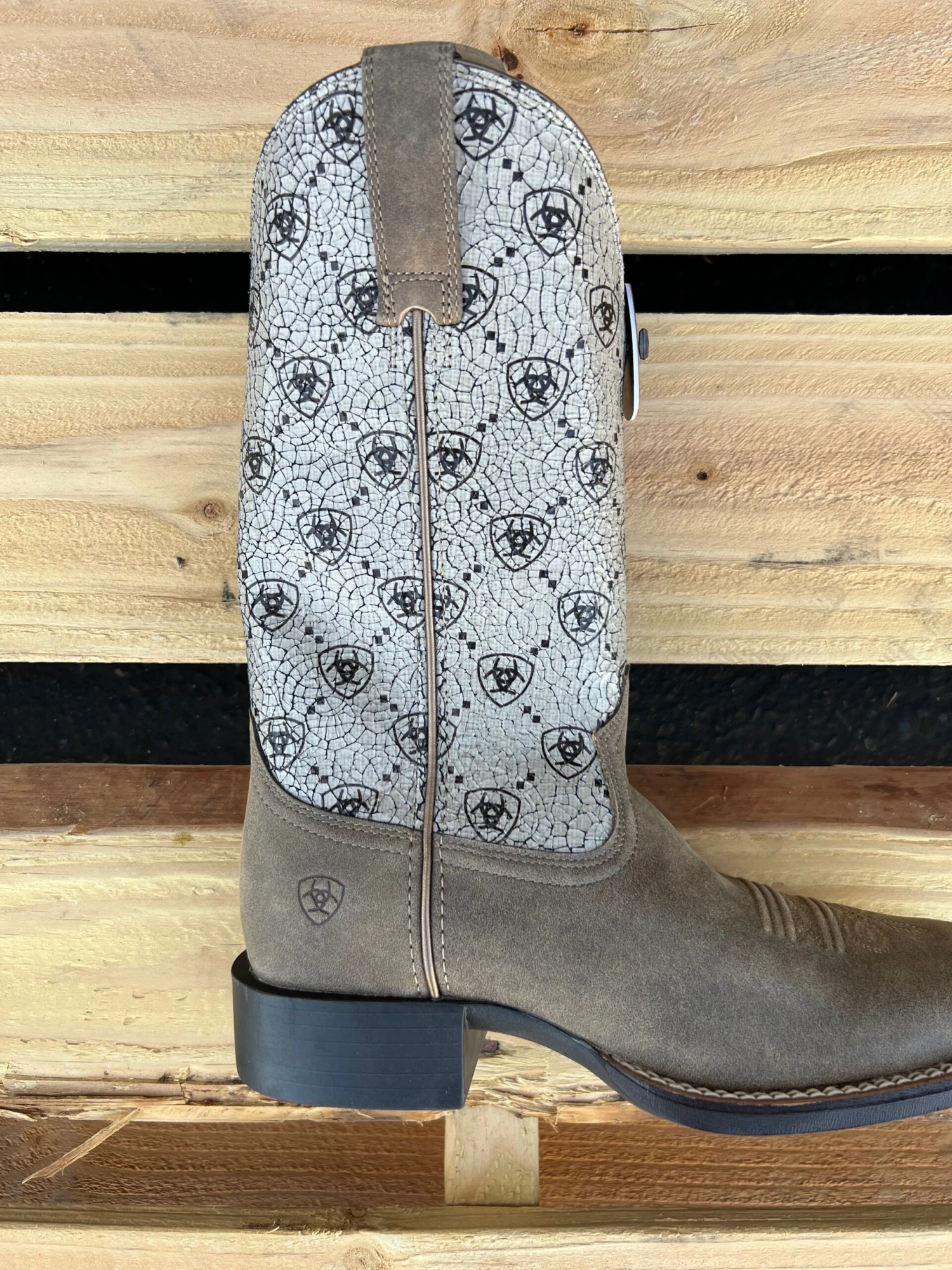 Ariat Brown Bomber Round Up Wide Square Toe Women Boot 2 Ariat Brown Bomber Round Up Wide Square Toe Women Boot - Image 2