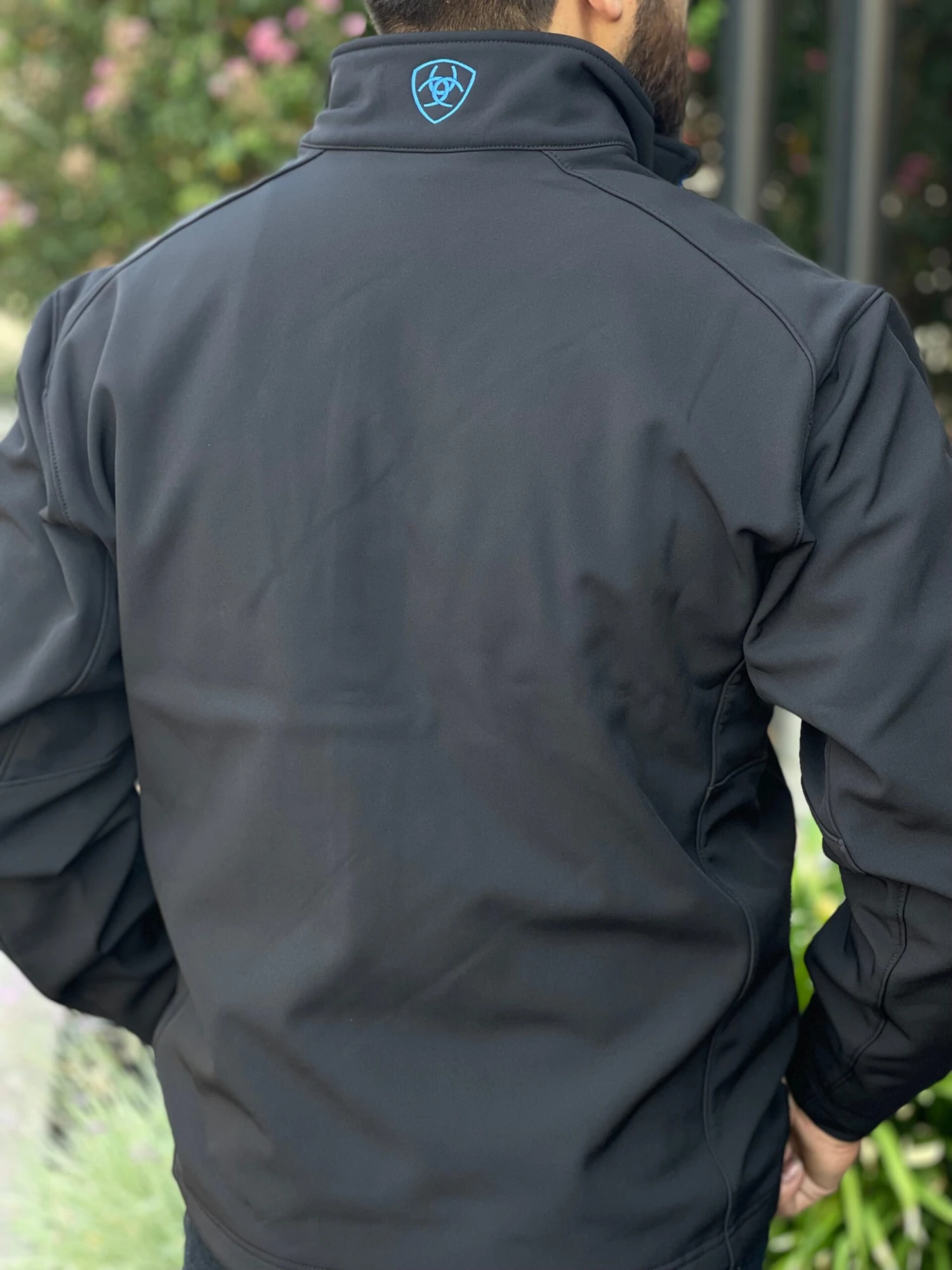 Ariat Men’s Blue Coralt Soft-Shell Jacket 3 Ariat Men’s Blue Coralt Soft-Shell Jacket - Image 3