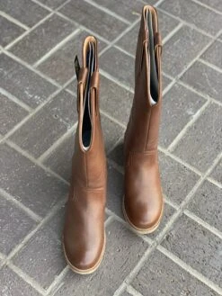 Dingo Brown Homestead Fashion Women Round Toe Boot -Western Cowboy Clothing IMG 3278 c92f68e0 d158 497b 8789 399a3ef6afd1