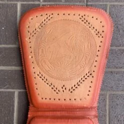 Leather Car Seat Cover / Respaldo De Cuero Para Carro (1 Horse)